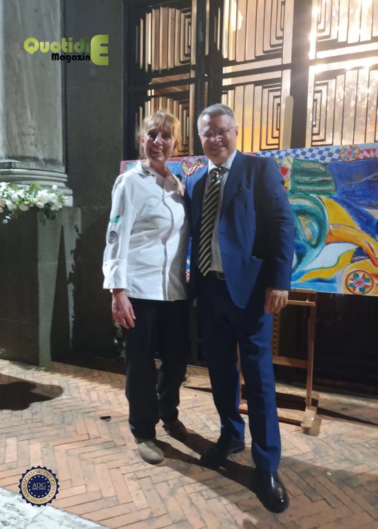 Simona Lauri con l'Ambasciatore di Bulgaria Todor Stoyanov